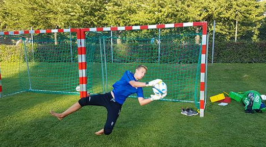 E:\Allerlei\Neubeginn\Tormannschule\Fotos\Lenka 2018-07-24\Medium