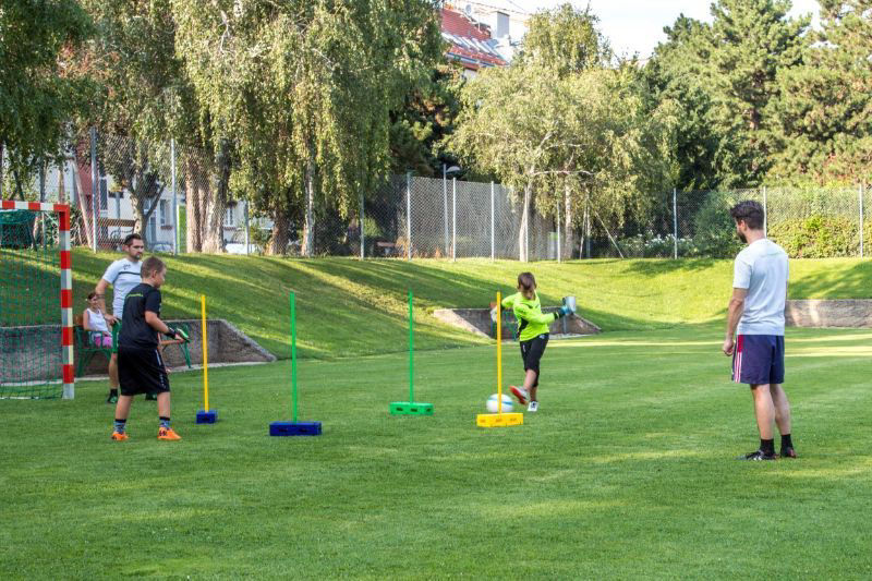 E:\Allerlei\Neubeginn\Tormannschule\Fotos\Lenka 2018-07-24\Medium